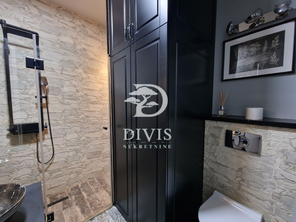 Slika 10 - Radoslava Grujića, Dvosoban stan na prodaju, 71m2, 285.000€